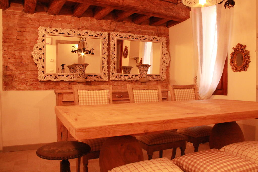Bed and Breakfast Rigoletto Charm Венеция Экстерьер фото