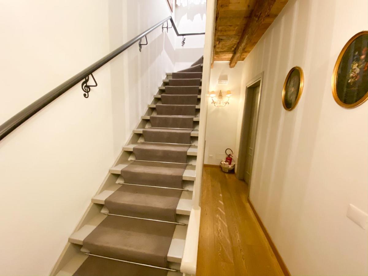 Bed and Breakfast Rigoletto Charm Венеция Экстерьер фото