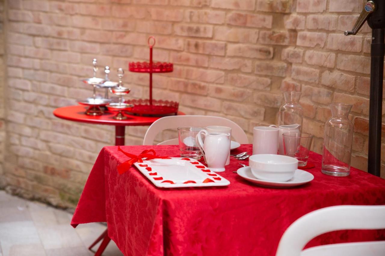 Bed and Breakfast Rigoletto Charm Венеция Экстерьер фото